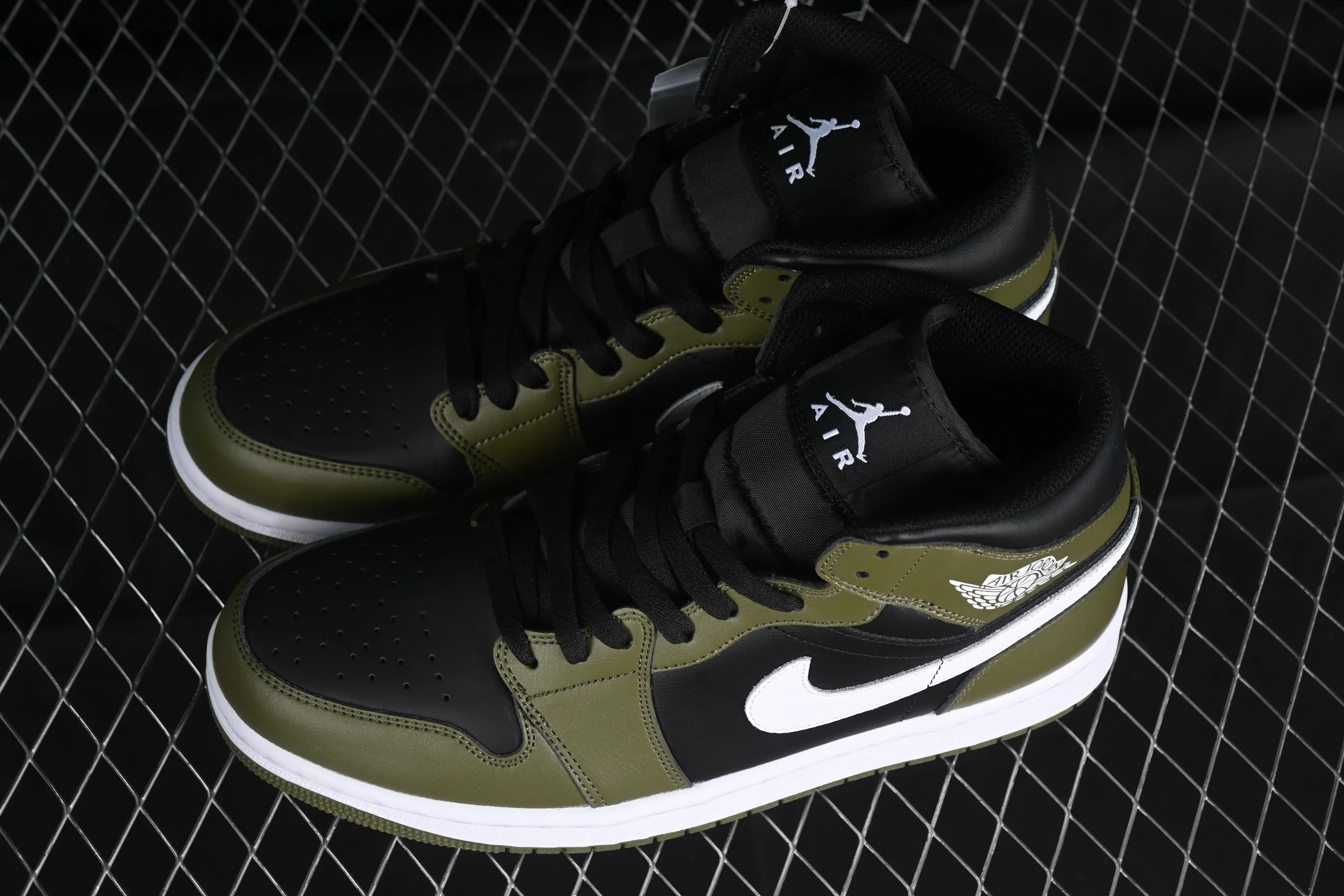 All Categories Air Jordan Jordan Series Basketball Shoes Air Jordan 1 Mid Air Jordan 1 Mid AJ1 Joe 1 Army Green Chinese Cultural Leisure Sneakers DQ8426-092